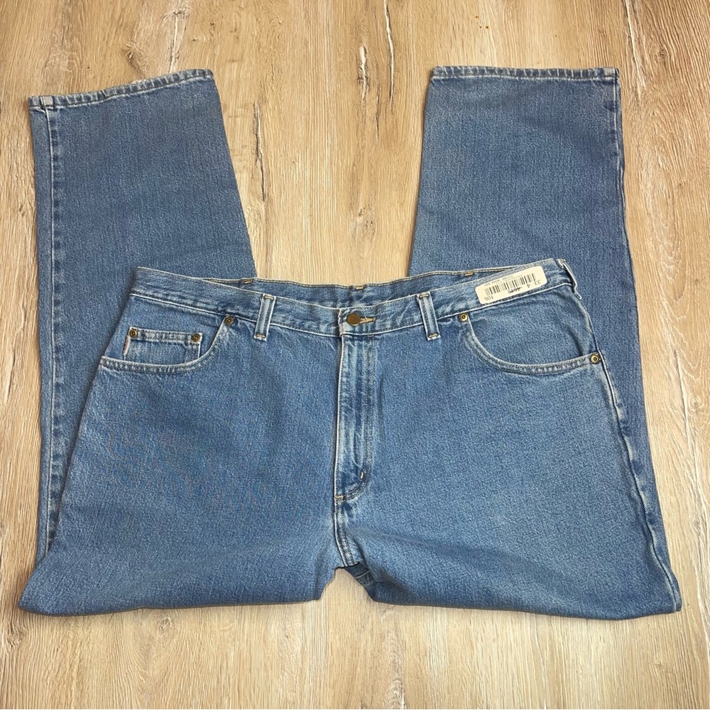 Carhartt Mens Size 42 Relaxed Fit Heavyweight Work Denim Light Wash Blue Classic - Picture 1 of 13